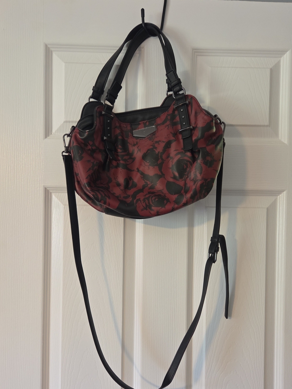 Vera Wang Buena Satchel